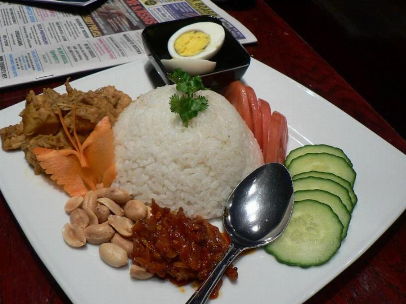halal food in malaysia-Nasi Lemak